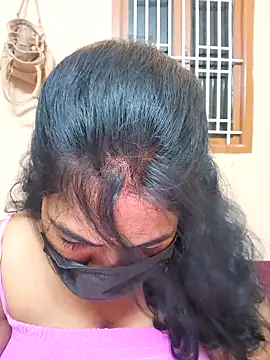 Snapshot of Tamil_Mithra chatting on 11.03.25 Tamil Mithra online show from 11.03.25