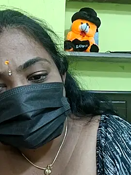 Snapshot of Tamil_Mithra chatting on 02.18.26 Tamil Mithra online show from 02.18.26