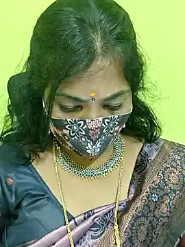 Snapshot of Tamil_Mithra chatting on 04.11.26 Tamil Mithra online show from 04.11.26