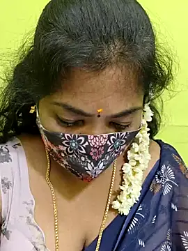 Snapshot of Tamil_Mithra chatting on 04.15.26 Tamil Mithra online show from 04.15.26