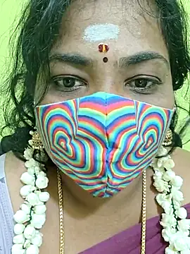 Snapshot of Tamil_Mithra chatting on 04.18.26 Tamil Mithra online show from 04.18.26