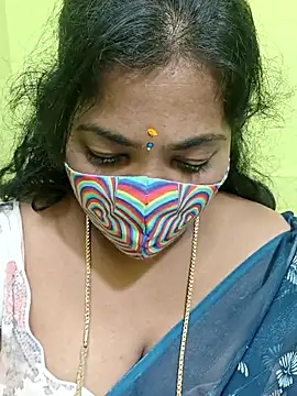 Snapshot of Tamil_Mithra chatting on 04.22.26 Tamil Mithra online show from 04.22.26