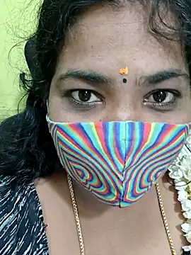 Snapshot of Tamil_Mithra chatting on 05.05.26 Tamil Mithra online show from 05.05.26
