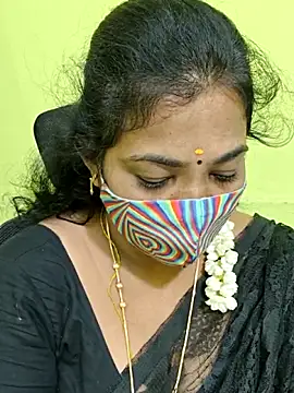 Snapshot of Tamil_Mithra chatting on 05.30.26 Tamil Mithra online show from 05.30.26