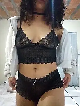 Snapshot of Camilla-23y chatting on 09.09.25 Camilla-23y online show from 09.09.25