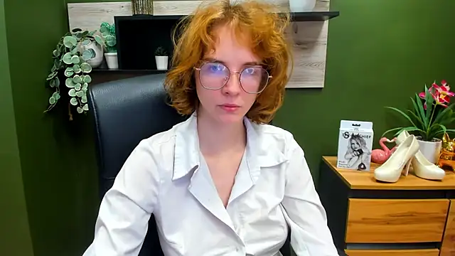 juicyPenny online show from 10.13.25