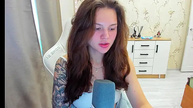 yourdreamm  online show from 10.21.25