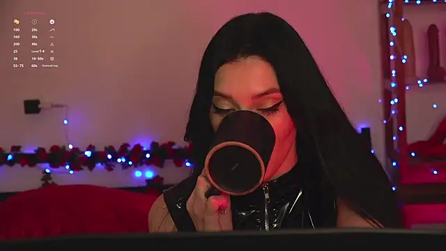 Olivia Faye online show from 04.30.26