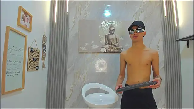 Snapshot of TWINKS_BOYS1 chatting on 01.14.26 TWINKS BOYS1 online show from 01.14.26