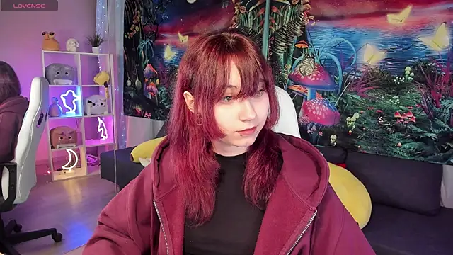 ClaraParks online show from 11.03.25