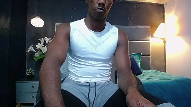 Snapshot of blackbignude chatting on 11.13.25 blackbignude online show from 11.13.25