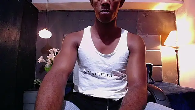 Snapshot of blackbignude chatting on 11.26.25 blackbignude online show from 11.26.25