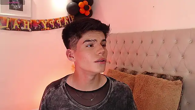 Dulcey  online show from 10.17.25