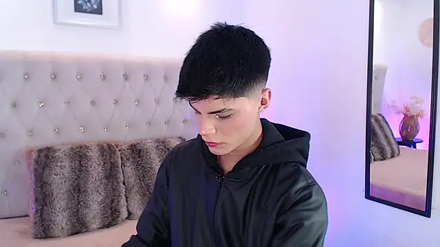 Dulcey  online show from 11.06.25