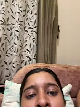 Snapshot of desitease chatting on 10.26.25 desitease online show from 10.26.25