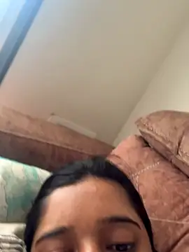 Snapshot of desitease chatting on 10.27.25 desitease online show from 10.27.25