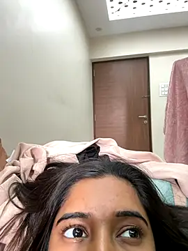 Snapshot of desitease chatting on 11.06.25 desitease online show from 11.06.25