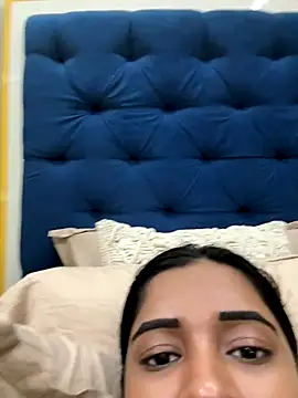 Snapshot of desitease chatting on 11.15.25 desitease online show from 11.15.25