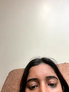 Snapshot of desitease chatting on 11.20.25 desitease online show from 11.20.25