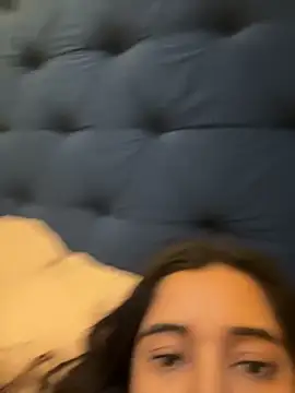 Snapshot of desitease chatting on 11.22.25 desitease online show from 11.22.25