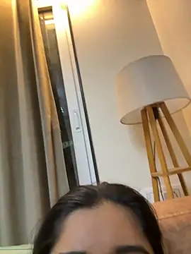 Snapshot of desitease chatting on 12.04.25 desitease online show from 12.04.25