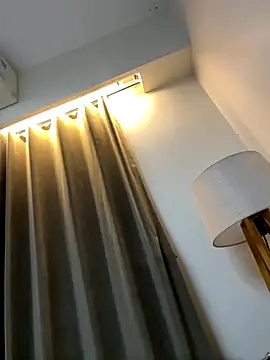 Snapshot of desitease chatting on 12.15.25 desitease online show from 12.15.25