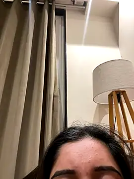 Snapshot of desitease chatting on 12.22.25 desitease online show from 12.22.25