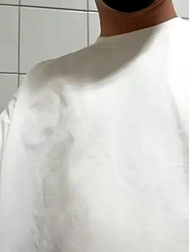 Snapshot of kirkcantop chatting on 11.26.25 kirkcantop online show from 11.26.25