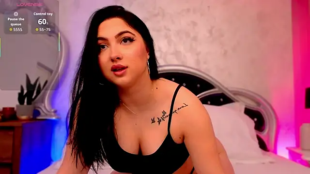 SweetySasha18 online show from 04.28.26