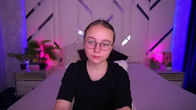 ArrinaWairr online show from 10.23.25