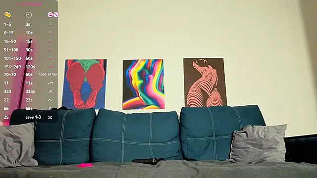 TrixiBell online show from 11.25.25