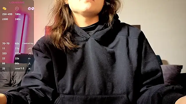 TrixiBell online show from 12.20.25