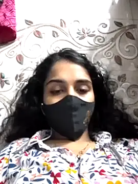 Snapshot of Zoya_G chatting on 09.22.25 Zoya G online show from 09.22.25