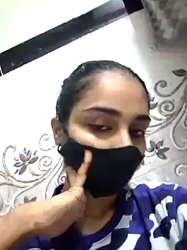 Snapshot of Zoya_G chatting on 09.30.25 Zoya G online show from 09.30.25