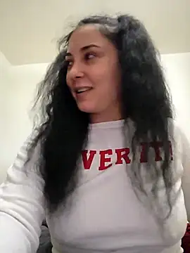 SaraViss20 online show from 11.21.25