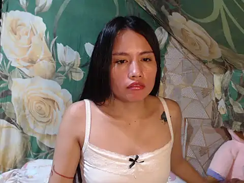 UrKitty lover18 online show from 05.18.26