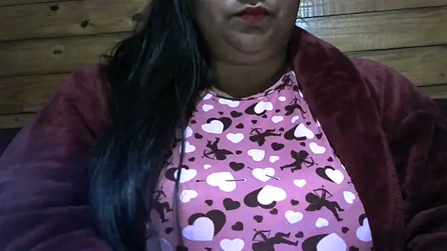Snapshot of MARRENTINHA34 chatting on 06.17.26 MARRENTINHA34 online show from 06.17.26