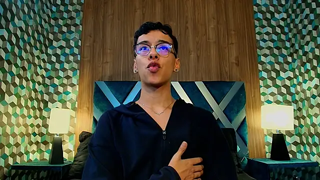 Snapshot of Aiden_Royce chatting on 09.20.25 Aiden Royce online show from 09.20.25