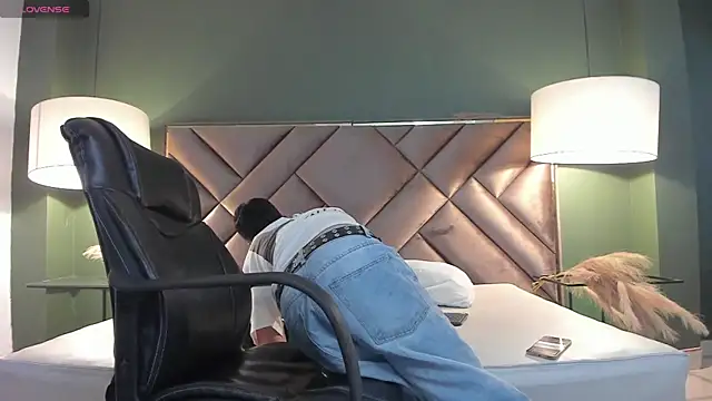 Snapshot of Aiden_Royce chatting on 01.11.26 Aiden Royce online show from 01.11.26