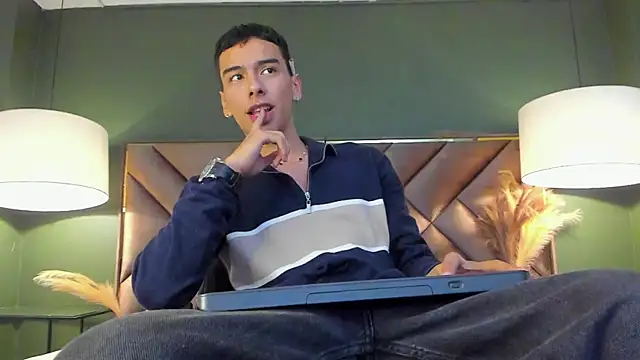 Snapshot of Aiden_Royce chatting on 01.12.26 Aiden Royce online show from 01.12.26