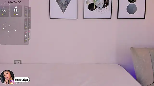 Snapshot of Tina_curly chatting on 12.04.25 Tina curly online show from 12.04.25