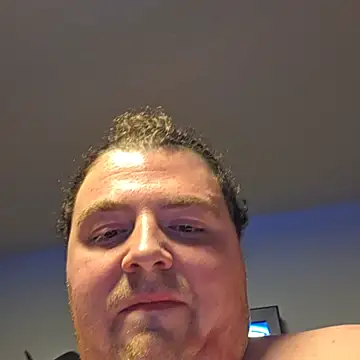 Snapshot of mrniceguy2009 chatting on 10.25.25 mrniceguy2009 online show from 10.25.25