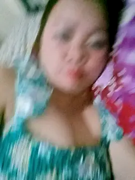 Snapshot of Hazel_20 chatting on 09.22.25 Hazel 20 online show from 09.22.25