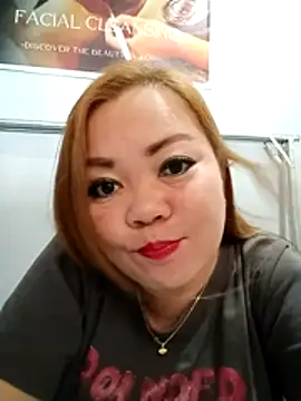 Snapshot of Hazel_20 chatting on 02.03.26 Hazel 20 online show from 02.03.26