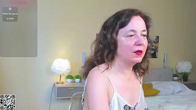 Snapshot of Kira_Adler chatting on 06.07.26 Kira Adler online show from 06.07.26