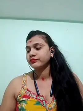 Kavya-Tiwari online show from 11.05.25