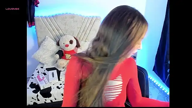 Mia Victoria22 online show from 03.19.26