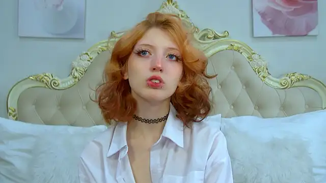 Snapshot of MistyMarlo chatting on 09.17.25 MistyMarlo online show from 09.17.25