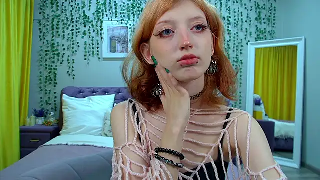 Snapshot of MistyMarlo chatting on 09.18.25 MistyMarlo online show from 09.18.25