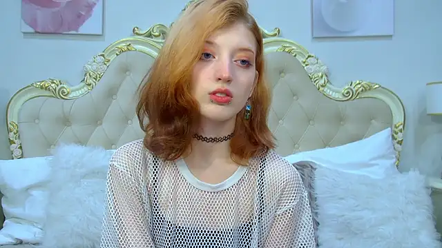 Snapshot of MistyMarlo chatting on 09.28.25 MistyMarlo online show from 09.28.25